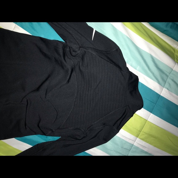 Nike Half Zip Girls. - Picture 3 of 4